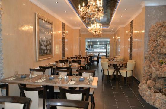 Le Zee Restaurant & Poissonnerie