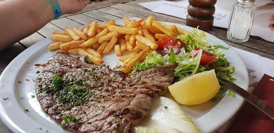 Delizia Restaurant