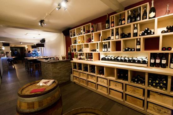 Le Bar a Vins
